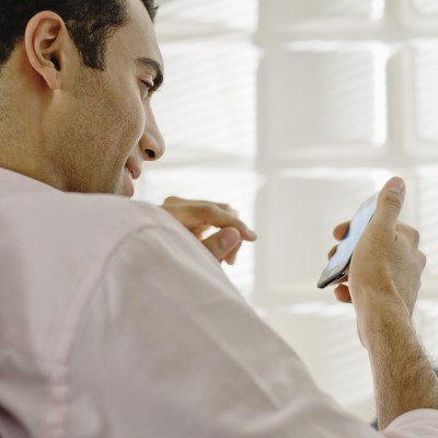 Text Messages That Your Ex Boyfriend Will Actually Reply To man-texting